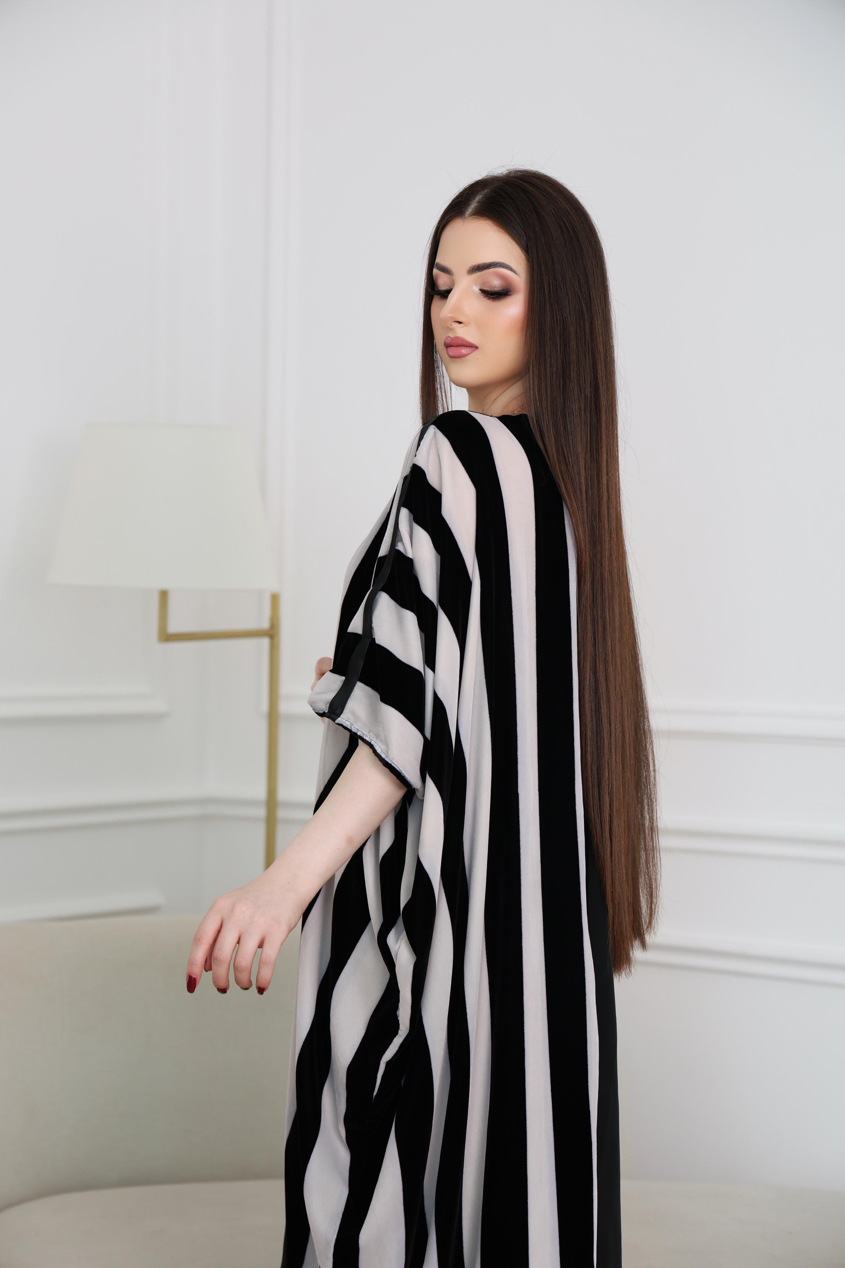 luxury abaya dress Black Abaya with Asymmetric White & Black Line Detailing – Modern Eleg –  Armoun