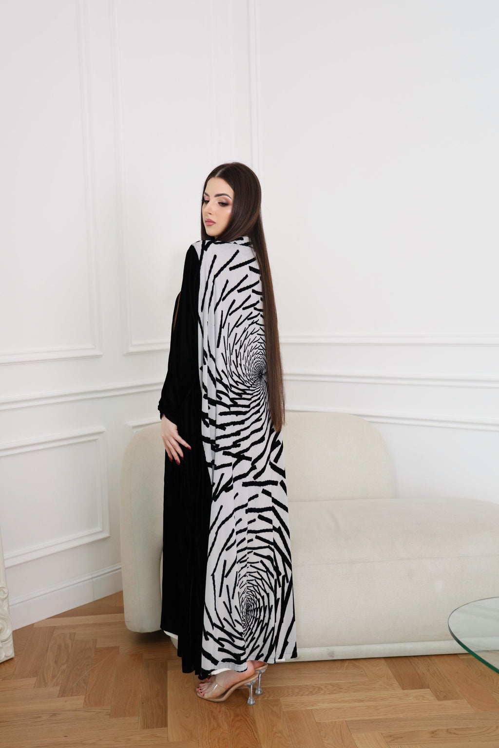 Black abaya, black and white abaya, abstract line abaya, spider web pattern abaya, modern abaya, luxury abaya, modest fashion, Dubai abaya