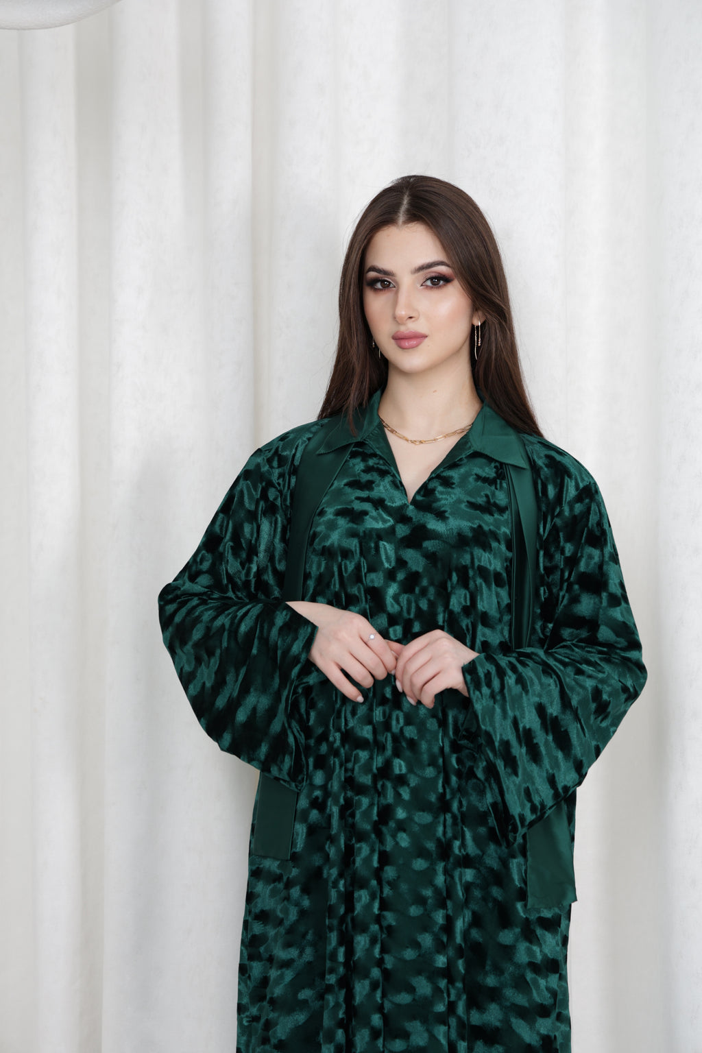 Emerald Green Velvet Abaya | Abstract Jacquard Print with Satin Collar