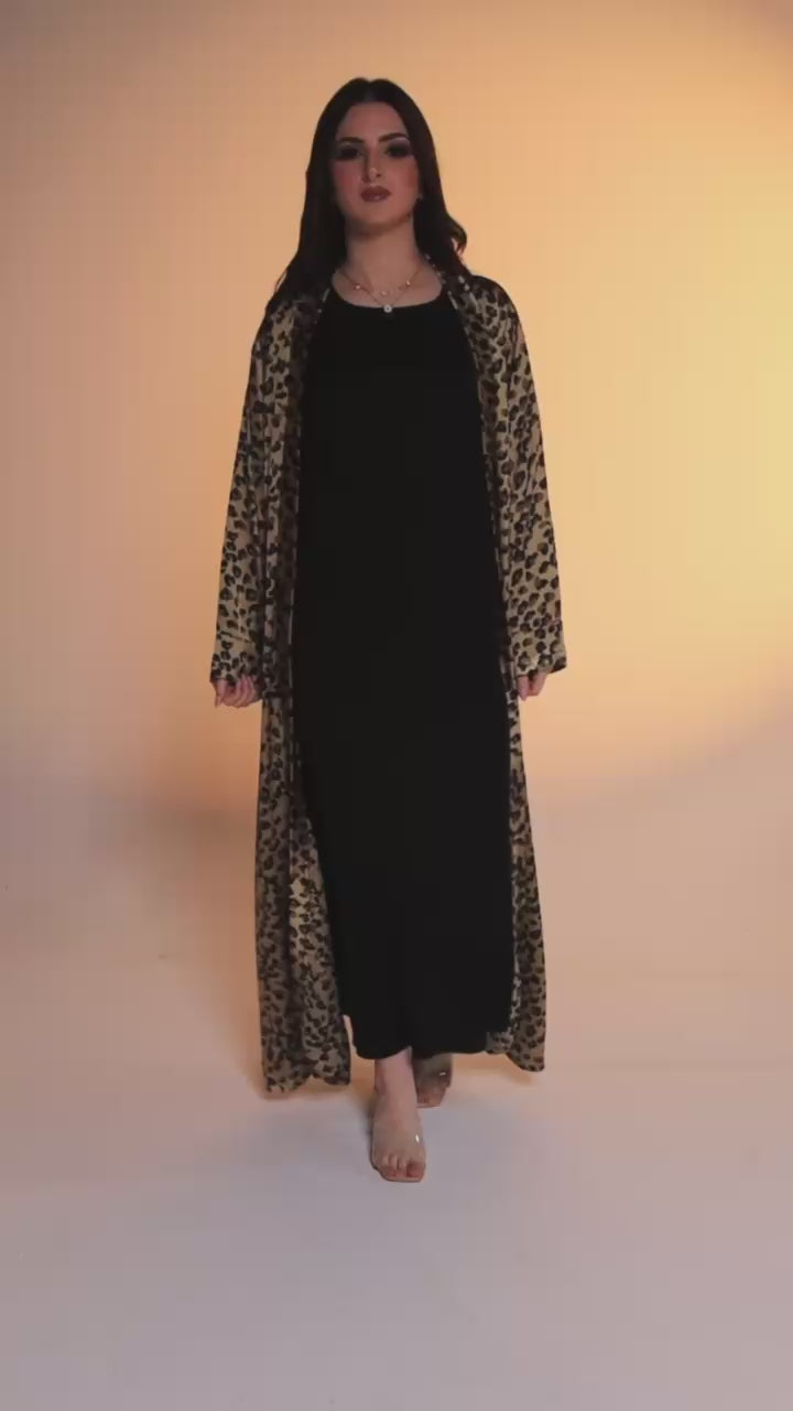 Cheetah Print Abaya – Stylish Animal Pattern Modest Wear